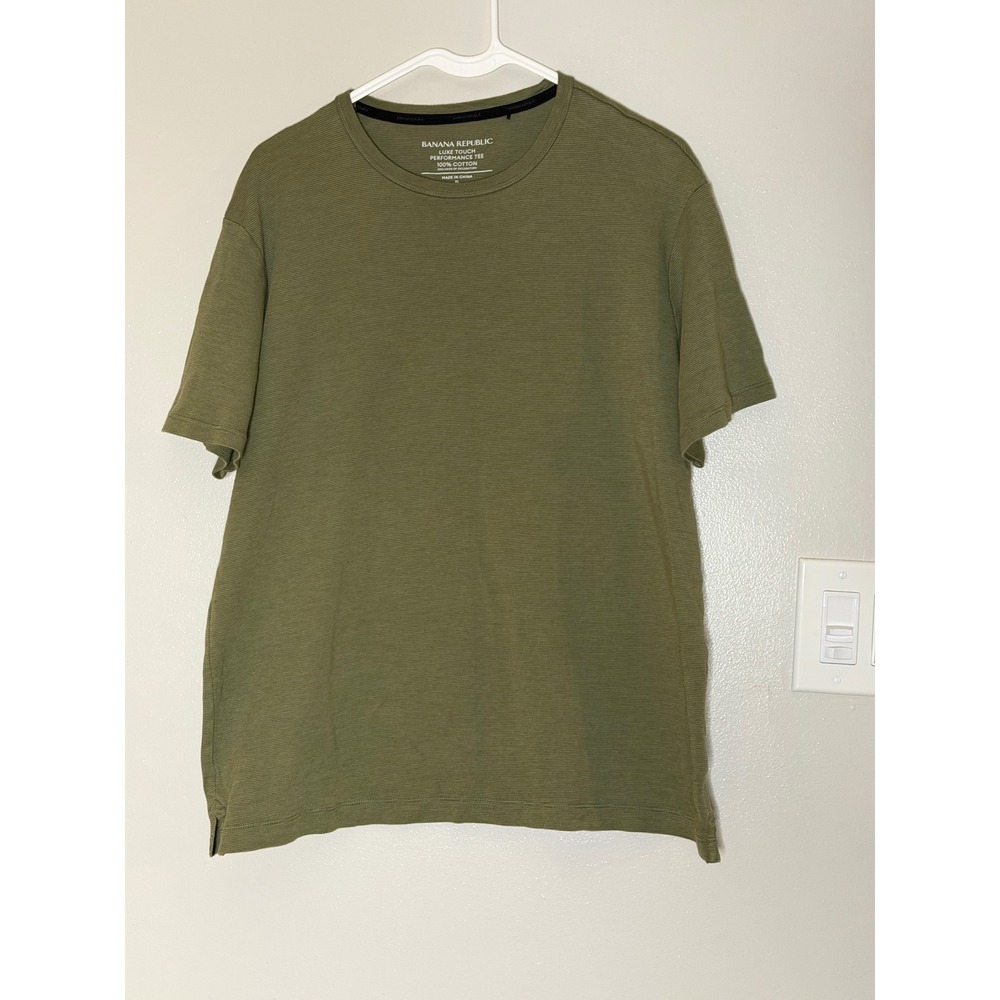 Banana Republic Luxe Touch Performance Tee Mens XL Olive Green Ribbed T-Shirt
